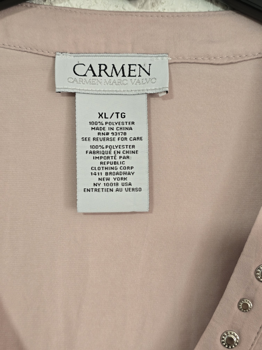 Carmen Marc Valvo Pale Pink V-Neck Blouse with Gem Trim - Picture 6 of 13